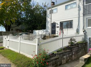 2112 Columbia Pl, Landover, MD 20785