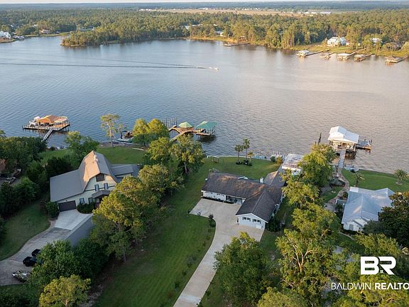 3rd image of 8550 Bay View Dr