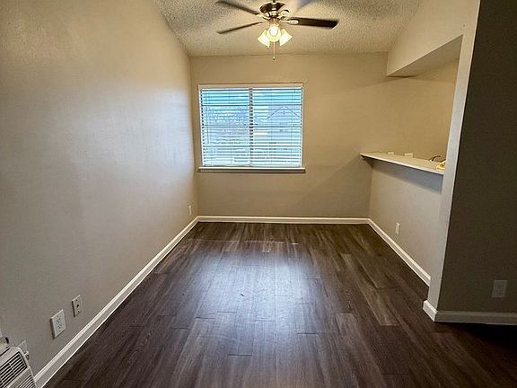 5th image of 4314 Gillis St #212