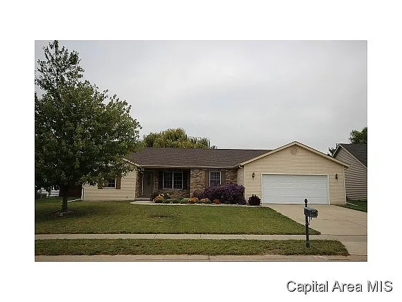 3721 Bergamot Dr photo 1