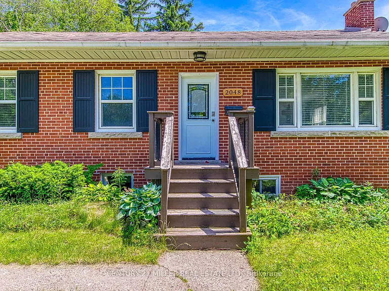 2048 Edinburgh Dr — Photo 4