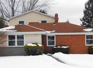 329 Guenevere Dr, Pittsburgh, PA