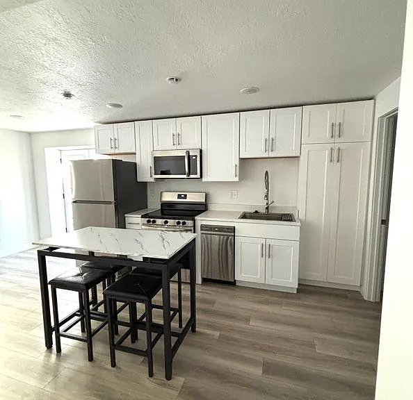 1453 W Royal Cloak Dr — Photo 13