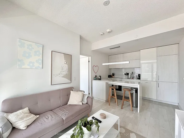 20 Richardson St #1707 — Photo 6
