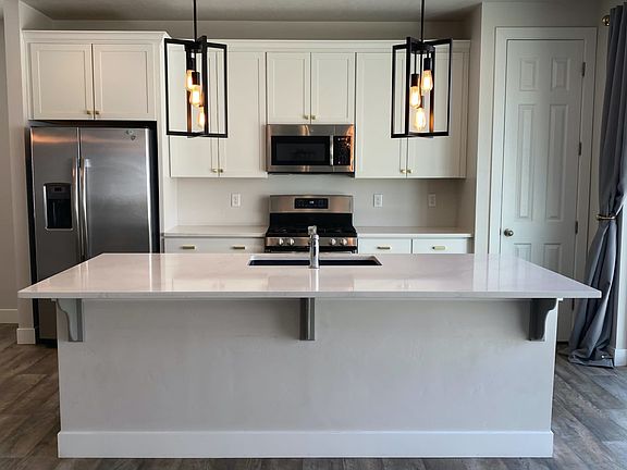 2nd image of 2099 N Wild Hyacinth Dr