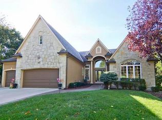 2599 NW Ashurst Dr, Lees Summit, MO 64081