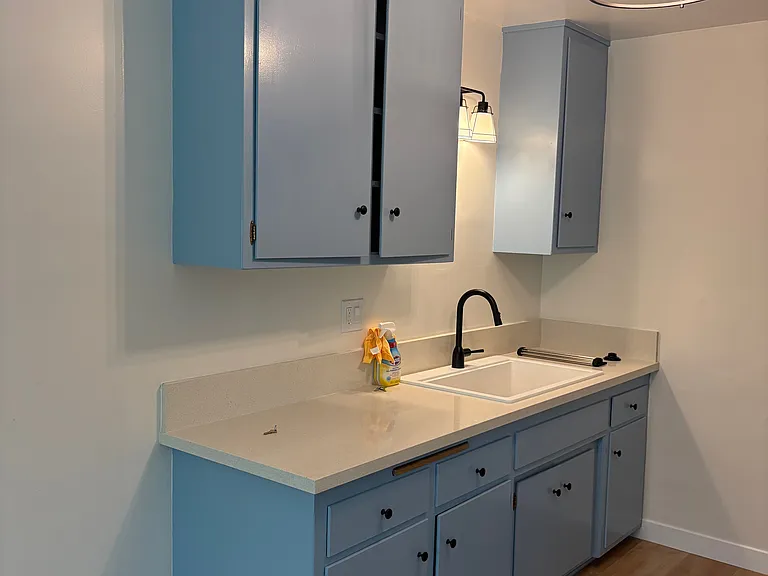 218 Loma Ave #3 — Photo 5