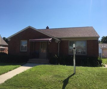 3242 S 23rd St, Milwaukee, WI, 53215