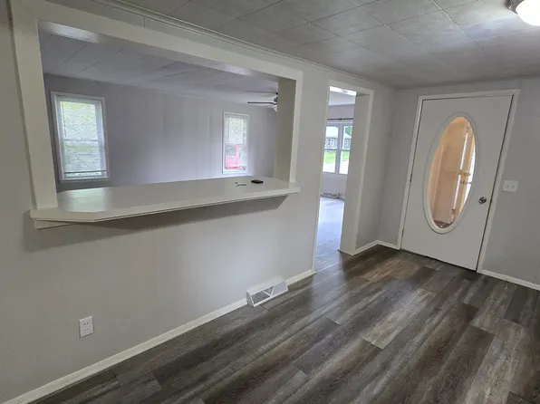 517 Bond St, Cadillac, MI 49601