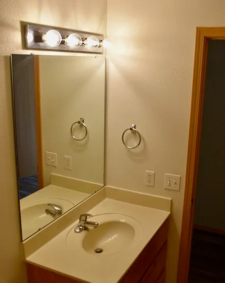 119 Bailey Cir #B — Photo 11