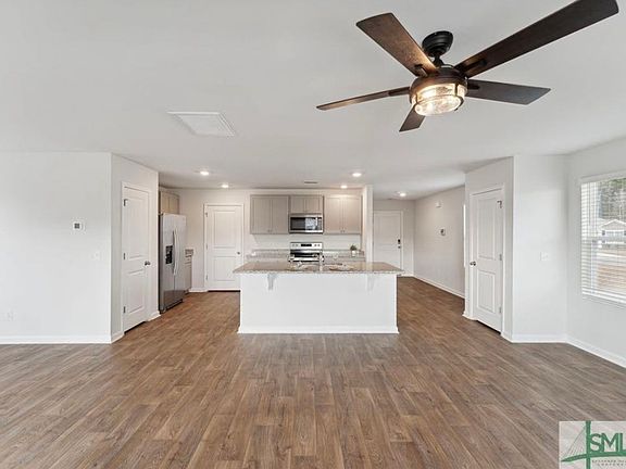 4th image of 143 Tobago Cir