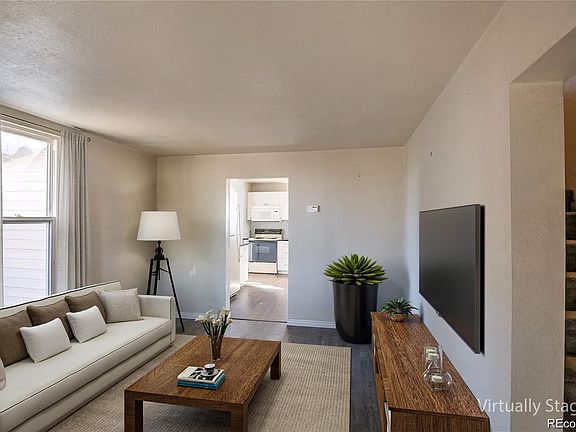 3rd image of 409 Grand Avenue