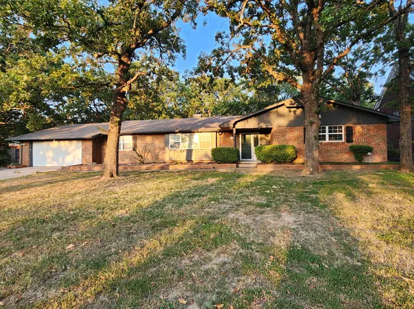 204 S Morrison Dr, Ada, OK 74820