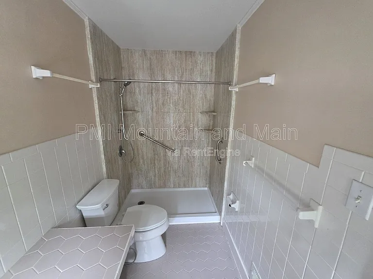 15 Ginell Cir — Photo 35