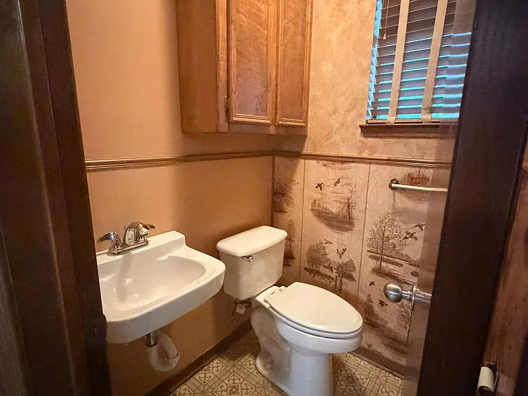11504 Orbit Rd — Photo 22
