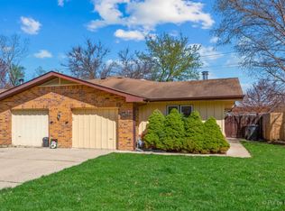1343 Beverly Ln, Streamwood, IL 60107