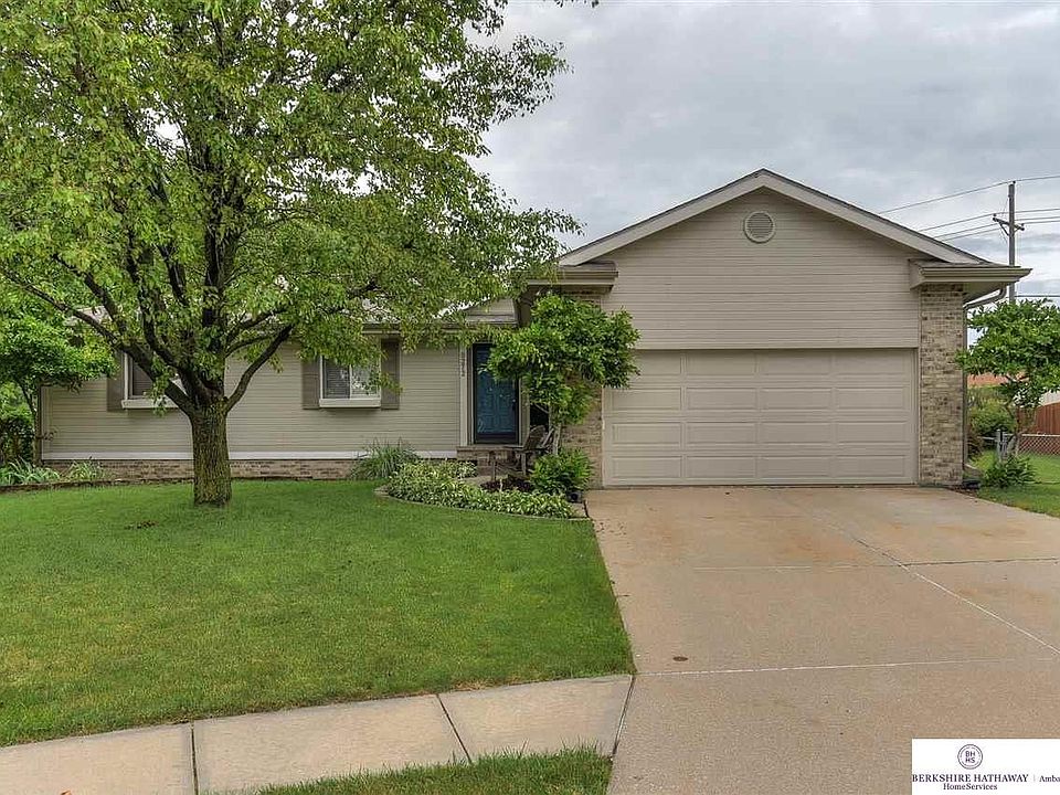1st image of 5272 N 129th St