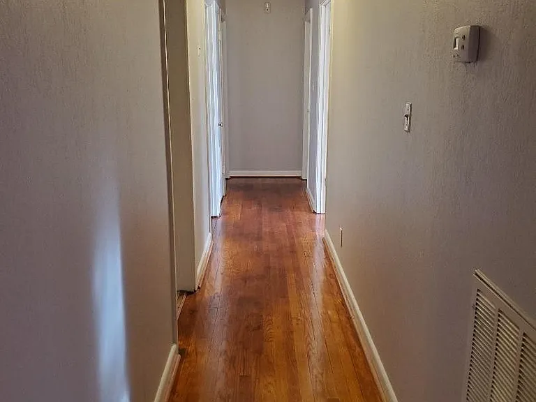 2505 Douglas Dr — Photo 13