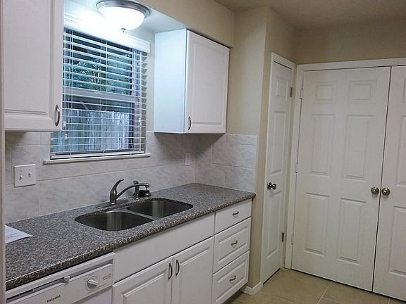 4th image of 11447 Loyola Dr