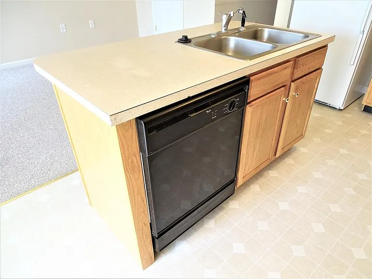 103 Pepperton Ct — Photo 7