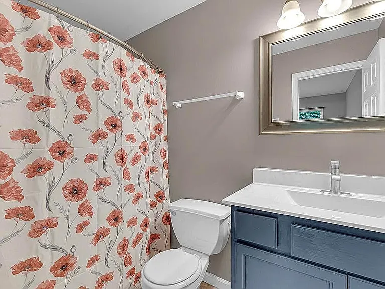 401 Heritage Commons Cir — Photo 33