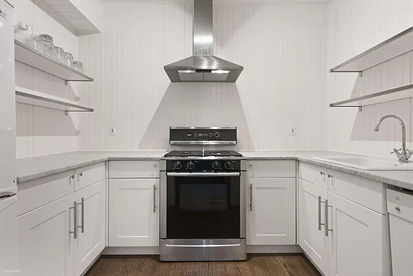 Rented by Corcoran | media 16