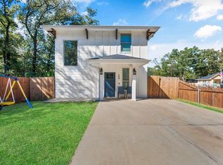 100 Pawnee Trl, Mabank, TX 75156