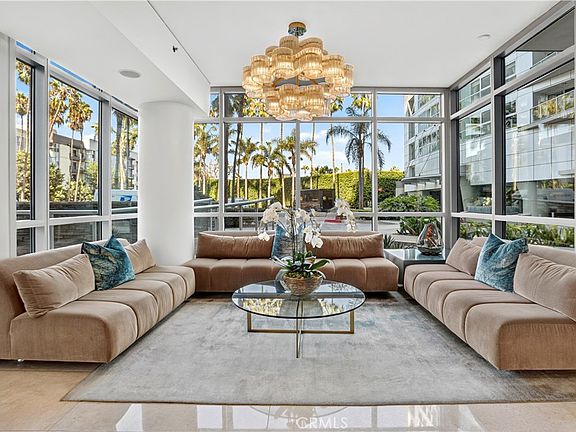 5th image of 13650 Marina Pointe Dr Unit 609