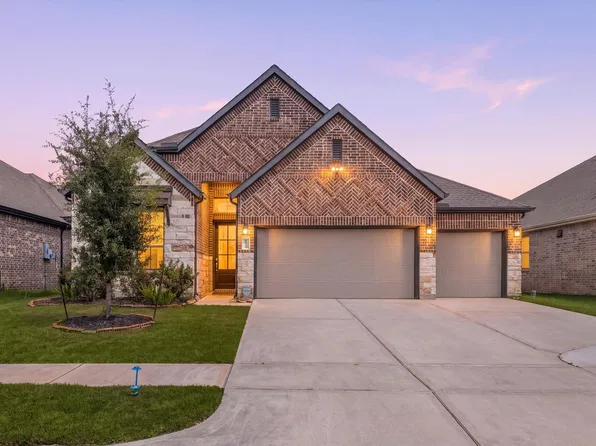 8419 Hunterwyck Ln, Baytown, TX 77521
