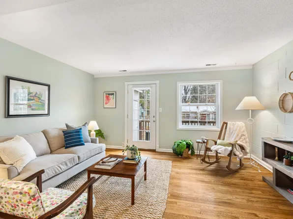 400 Davie Rd APT 57, Carrboro, NC 27510