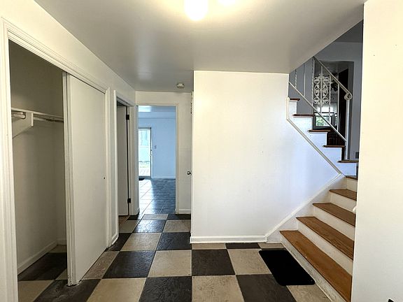 Front Foyer - Ground Floor