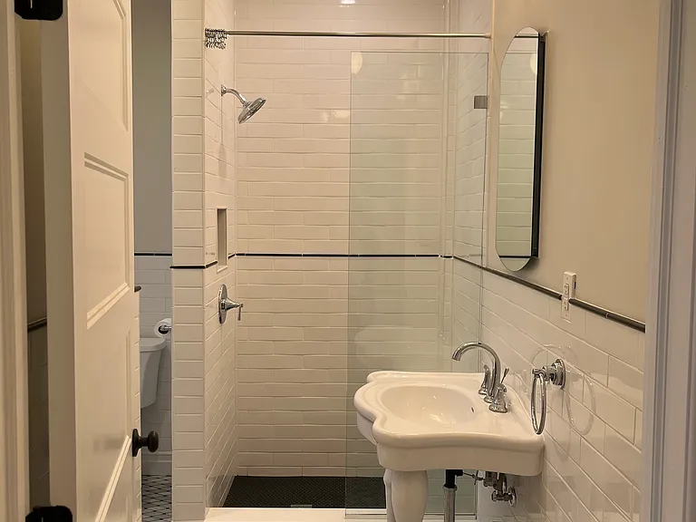 118 Wayne St #2 — Photo 12