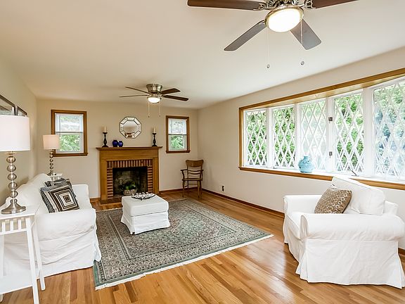 3rd image of 8322 Overmont Rd