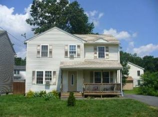 54 Bissell St, Springfield, MA 01119