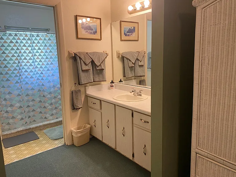 127 S Hull Ave — Photo 40
