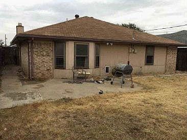 2nd image of 4715 Country Club Dr