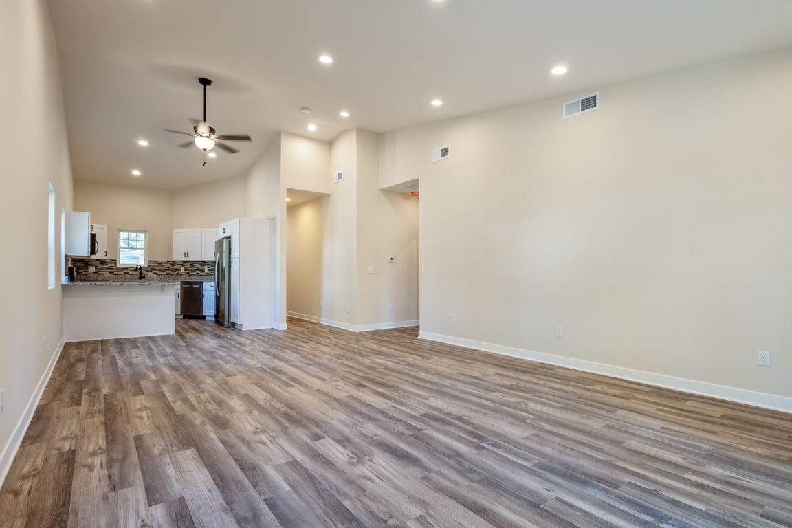 next background image