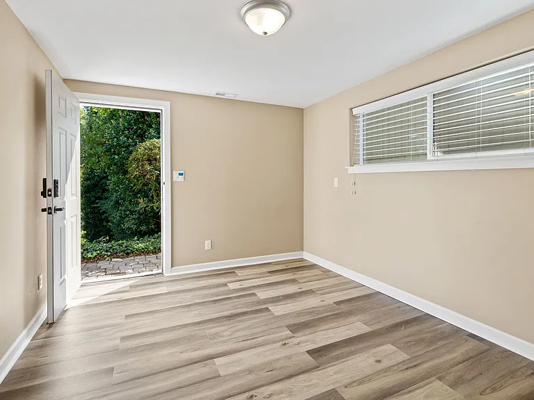 1216 Spruce St — Photo 21