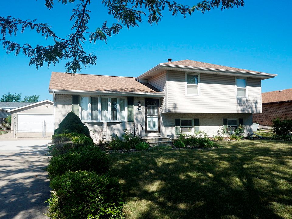 1st image of 2915 Art Schultz Dr