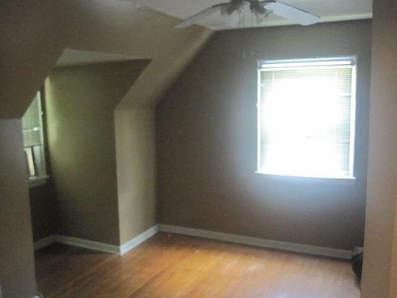 4th image of 7521 Virginian Dr