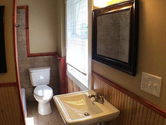 4th image of 438 E 16th Ave #438
