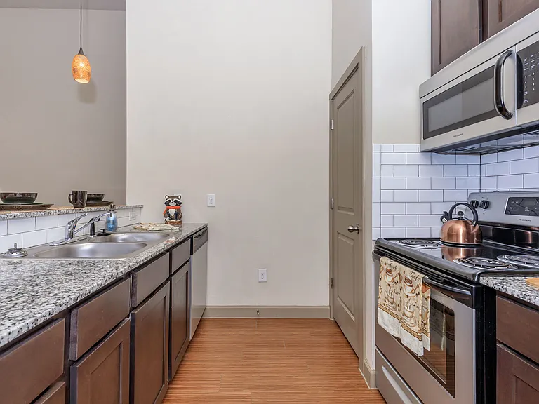 Franklin Place — Photo 1