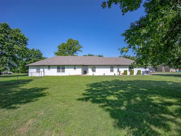 700 Lisa Ln, Lexington, OK 73051