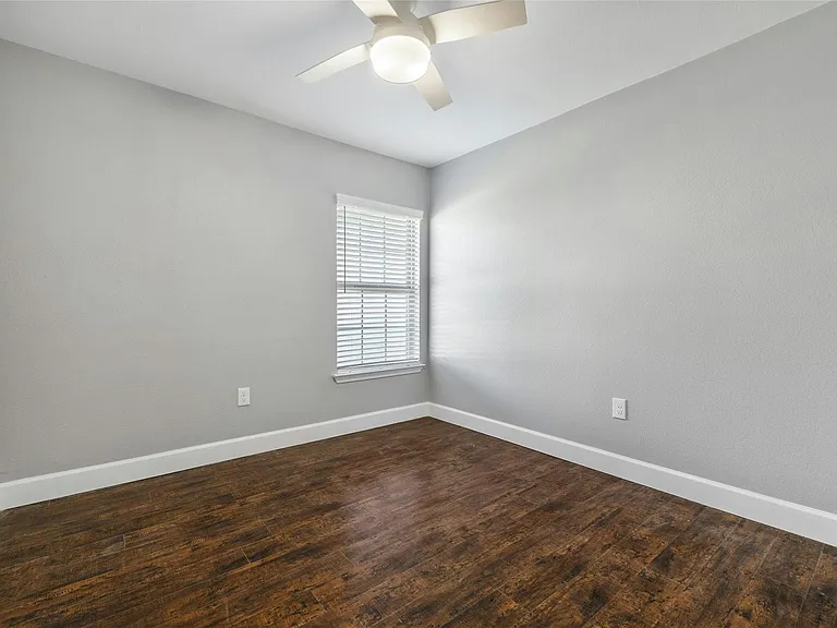5503 Manor Rd — Photo 30
