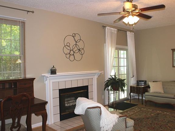 2nd image of 105 Monmouth Way