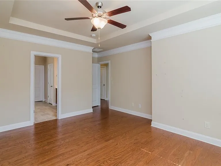 449 Privet Cir — Photo 5