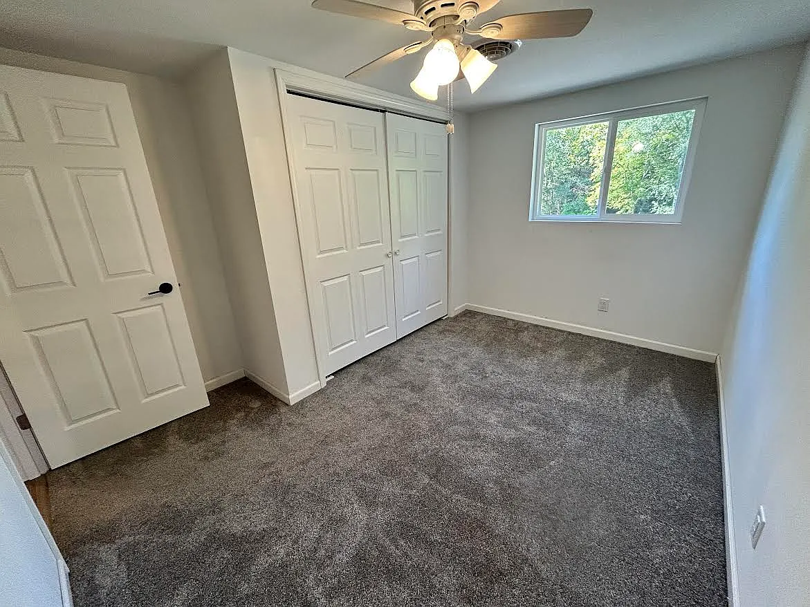 3 bed, 1100 sqft, $1,450 — Photo 4