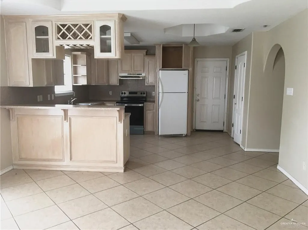 2 bed, 2.0 bath, 966 sqft, $845 — Photo 3