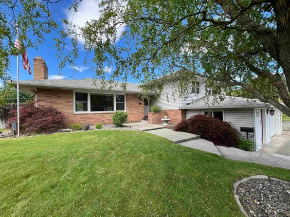 1030 11th St, Clarkston, WA 99403