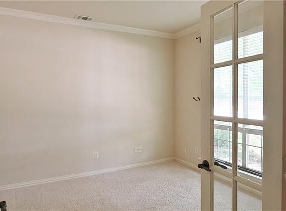 4th image of 3320 Duval Dr